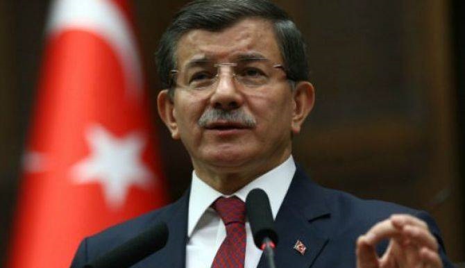 Թուրքիայում իշխող ԱԶԿ-ն պահանջում է Դավութօղլուին հեռացնել կուսակցությունից