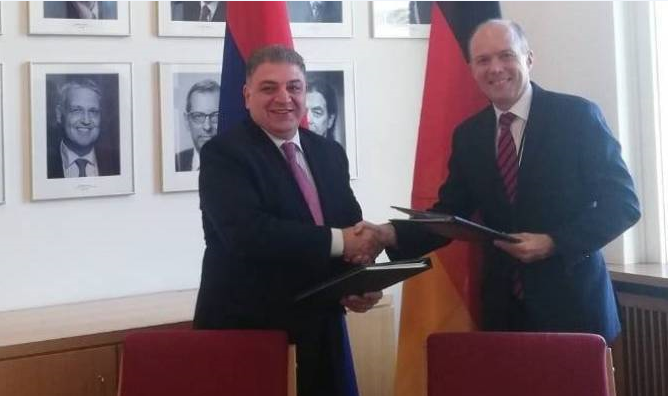 Գերմանիայի ԱԳՆ-ում ստորագրվել է ռեադմիսիայի մասին ՀՀ-ԵՄ համաձայնագիրը կիրարկող արձանագրություն