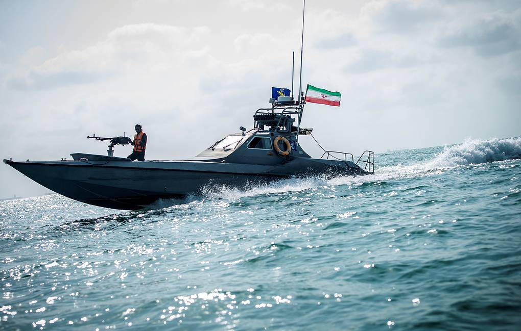 Иран задержал судно в Персидском заливе по подозрению в контрабанде топлива