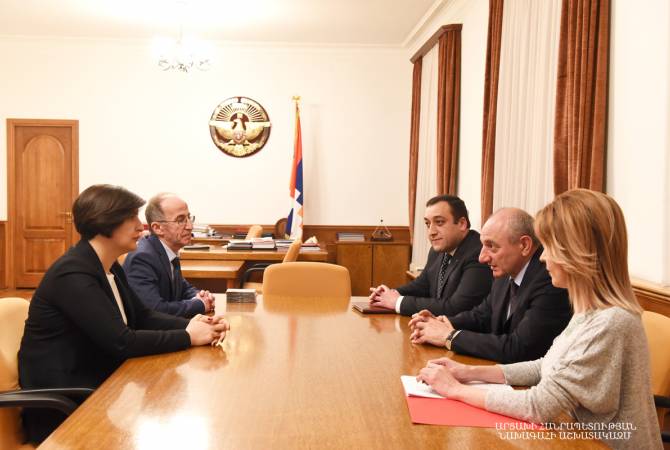 ԱՀ Նախագահն ընդունել է Հայաստանի hանրային հեռուստառադիոընկերության ղեկավարներին