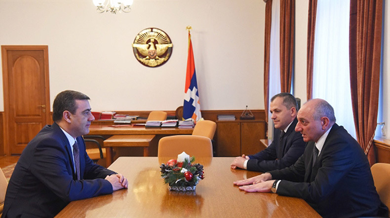 Бако Саакян встретился с врио директора СНБ Армении