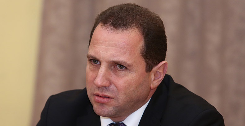 Глава Минобороны Армении об инциденте с ранением 2 военных