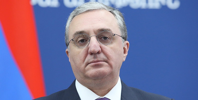 Глава МИД Армении выразил соболезнования близким погибших при крушении самолета под Тегераном
