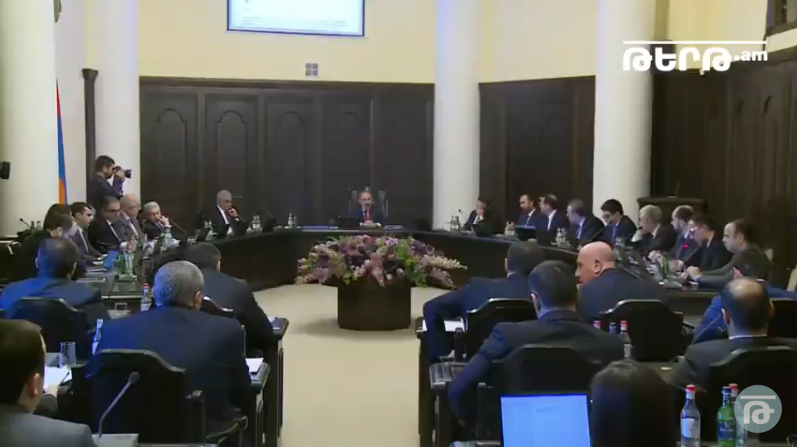Կառավարության նիստը՝ ուղիղ. օրակարգում է նաև Վահագն Վերմիշյանին Քաղաքաշինության կոմիտեի նախագահի պաշտոնից ազատելու հարցը