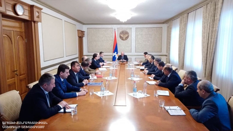 Президент Арцаха провел совещание провел совещание по вопросам борьбы с ОРВИ и коронавирусом