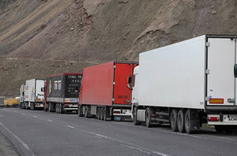 Վրաստանի տարածքում բեռնատարների համար նոր կարգավորումներ են սահմանվել․ ՊԵԿ