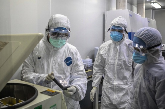 В Иране около десяти тысяч медработников заразились коронавирусом