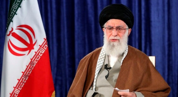 Хаменеи: В США с Флойдом поступили так, как Америка поступает со всем миром