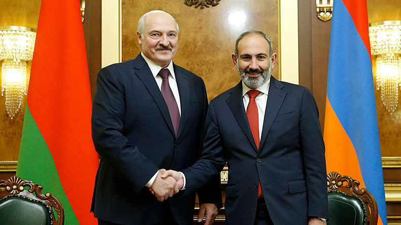 Премьер Армении и президент Беларуси провели телефонный разговор
