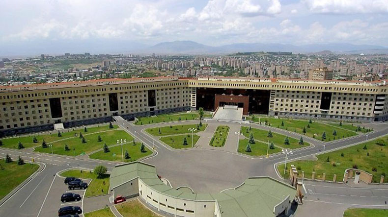 Минобороны Армении: Периодичность артобстрелов и применения БПЛА сократилась