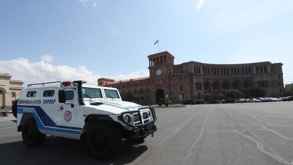 В Армении устанавливается карантин на 4 месяца – до 11 января 2021 года