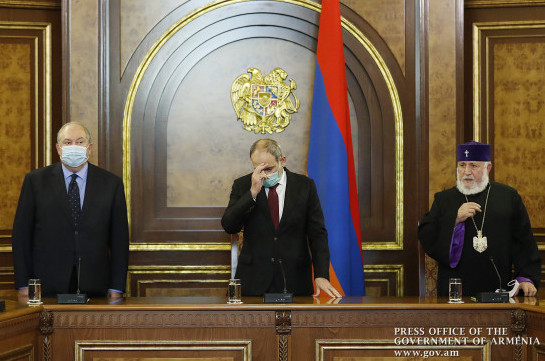 Заседание Совета безопасности Армении состоялось с участием Католикоса и представителей парламентской оппозиции