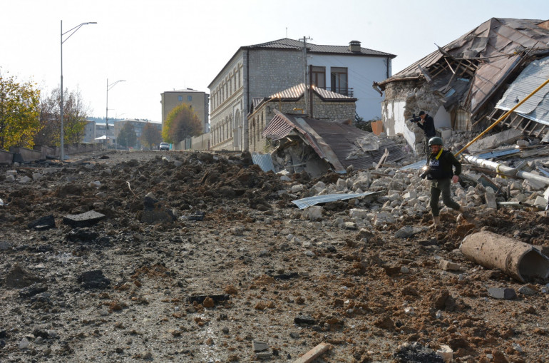 Ադրբեջանական զինուժը շարունակում է թիրախավորել Արցախի խաղաղ բնակավայրերը. ֆոտոշարք
