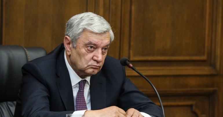 Ֆելիքս Ցոլակյանն արտակարգ իրավիճակների նախարարի պաշտոնից ազատման դիմում է գրել