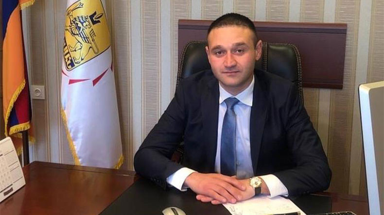 Руководитель ереванского административного района Ачапняк подал заявление об отставке