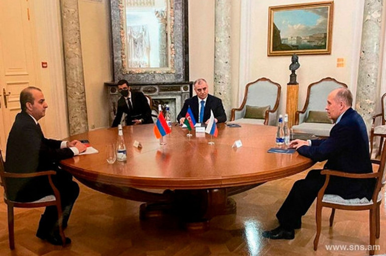 Մոսկվայում հանդիպել են Հայաստանի, Ադրբեջանի ու Ռուսաստանի ԱԱԾ տնօրենները