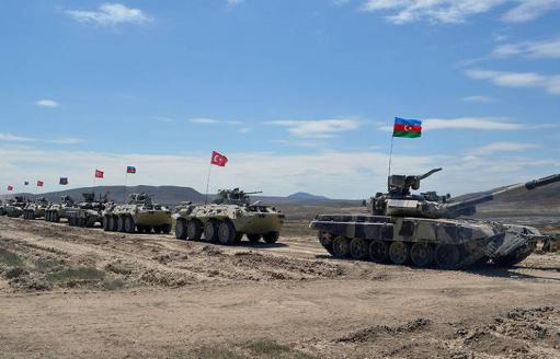 Ադրբեջանը և Թուրքիան զինվում են՝ զորքերը մոտեցնելով ՀՀ սահմանին, իսկ ՀՀ-ում ազատ անկում է