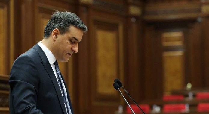 А.Татоян: Мы не должны позволять усыпить нас ложным азербайджанским миролюбием