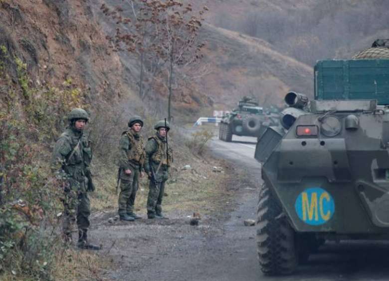 Ռուս խաղաղապահներն ադրբեջանական 6 ավտոշարասյուն են ուղեկցել