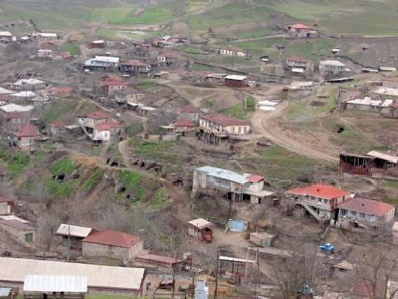 Խնածախ գյուղի մոտ` բարձադիր հատվածում ադրբեջանական կողմը սկսել է խրամատ կառուցել. Ներսես Շադունց