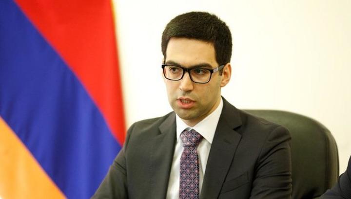 Ո՞վ կփոխարինի Ռուստամ Բադասյանին