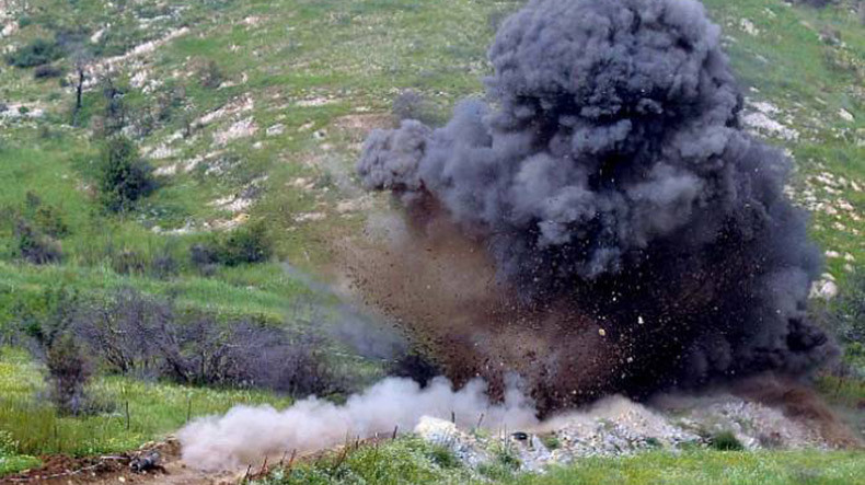 В оккупированной Баку Варанде азербайджанец подорвался на кассетной бомбе