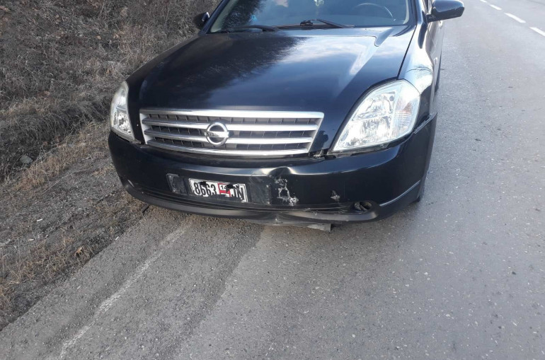 Ադրբեջանցիները Ստեփանակերտ-Գորիս ավտոճանապարհին քարերով հարվածել են հայ վարորդի ավտոմեքենային
