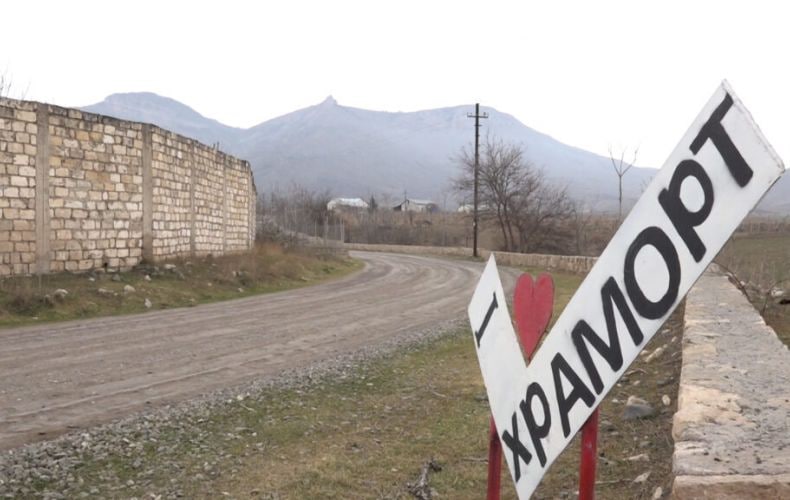 Ադրբեջանցիները Խրամորթում կրկին մուղամ են միացրել ու կոչ արել բնակչությանը հեռանալ