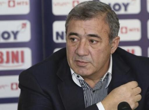 Ֆուտբոլի ֆեդերացիայի փոխնախագահը որդուն բանակից ազատել է Ռուբեն Հայրապետյանի ջանքերով․ «Ժողովուրդ»