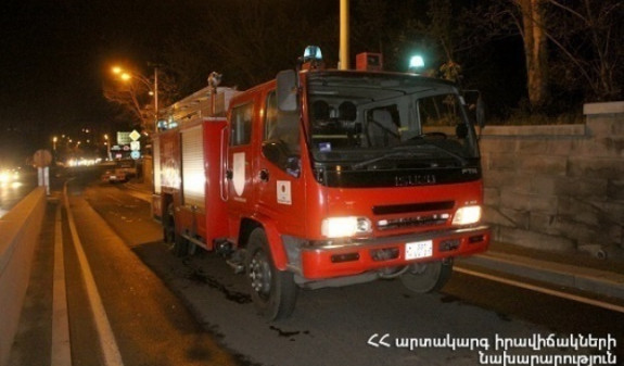 Երևանի փողոցներից մեկում այրվել է ավտոմեքենա
