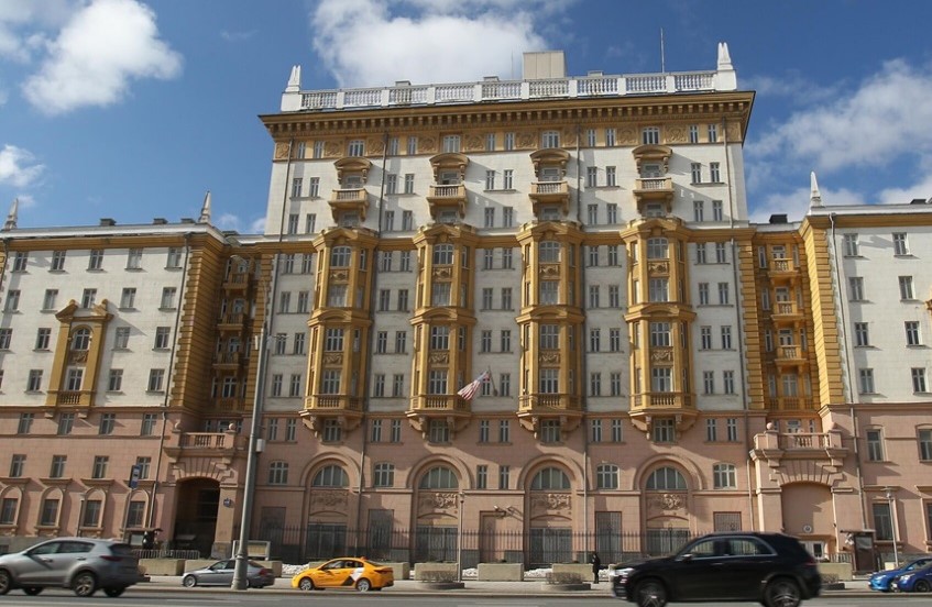 Մոսկվայում ԱՄՆ դեսպանատունը կոչ է արել իր քաղաքացիներին անհապաղ լքել Ռուսաստանը