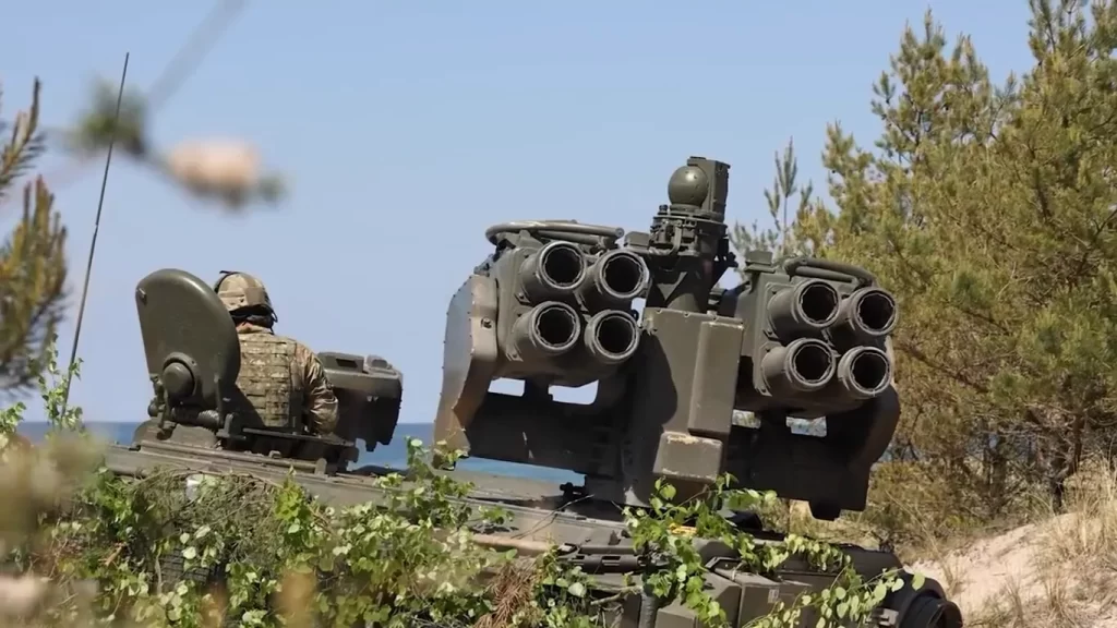 Մեծ Բրիտանիան ցուցադրել է Ուկրաինային տրամադրած Stormer զրահամեքենաները
