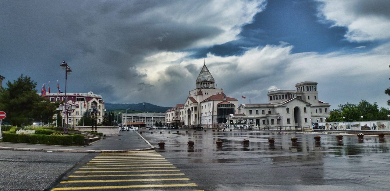 Արցախի մայրաքաղաք Ստեփանակերտը ադրբեջանական հարձակումների, խեղաթյուրման և յուրացման թիրախում