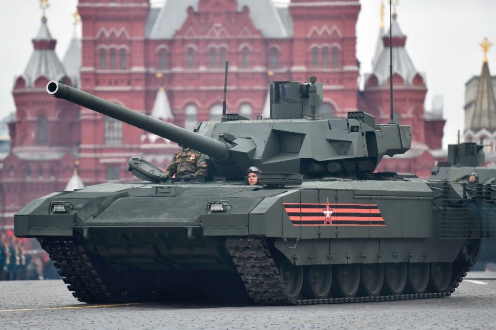 Ռուսաստանի զինված ուժերը սկսել են օգտագործել T-14 «Արմատա» նորագույն տանկեր