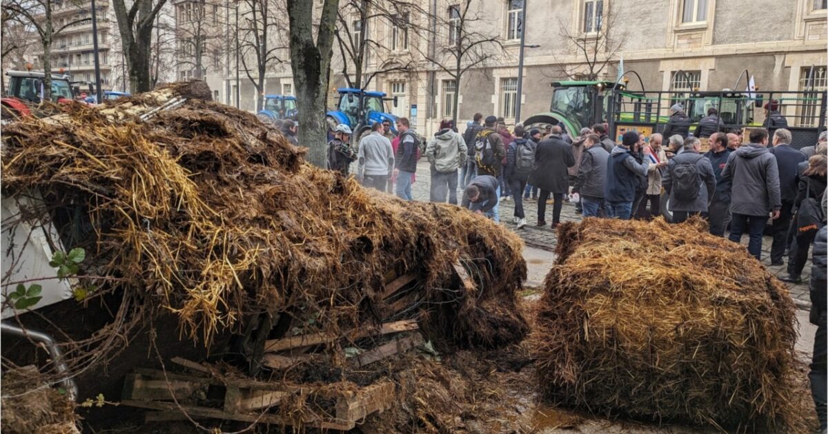 Ֆրանսիացի ֆերմերները նոր արշավ են սկսել դեպի Փարիզ