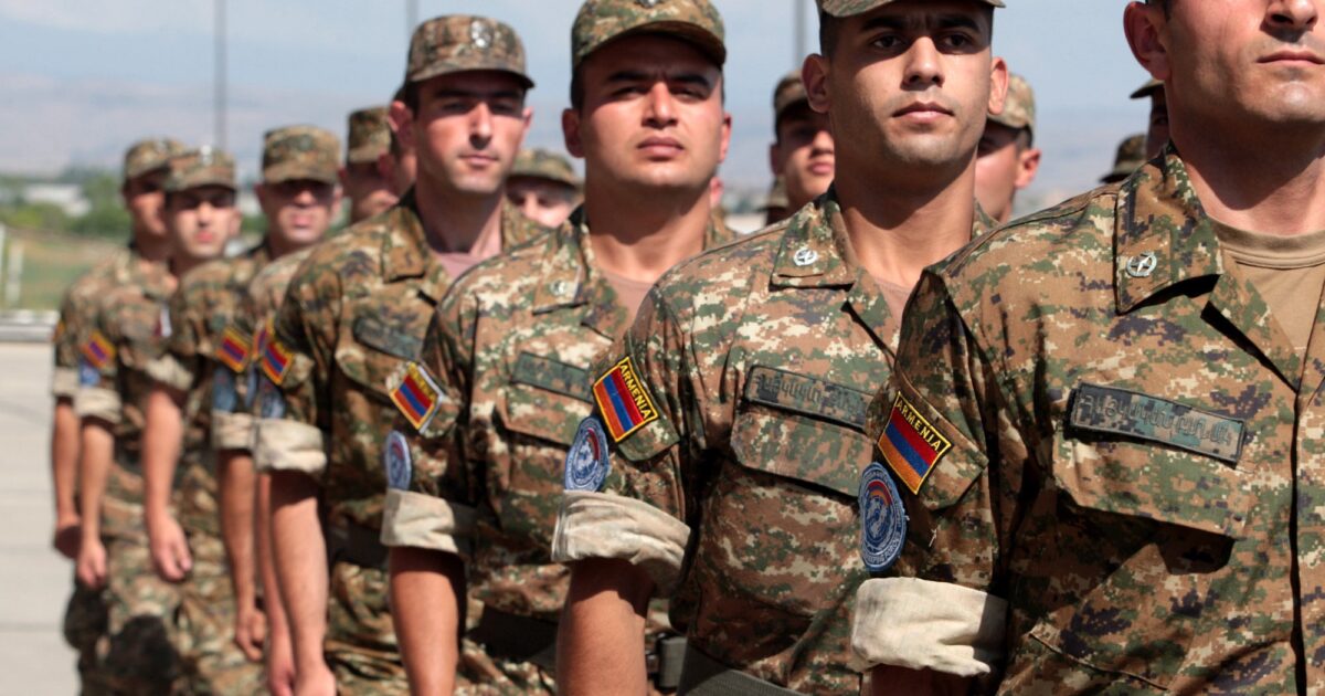 Հունաստանում Հայաստանի դեսպանատանը նշվել է ՀՀ զինված ուժերի կազմավորման 32-ամյակը