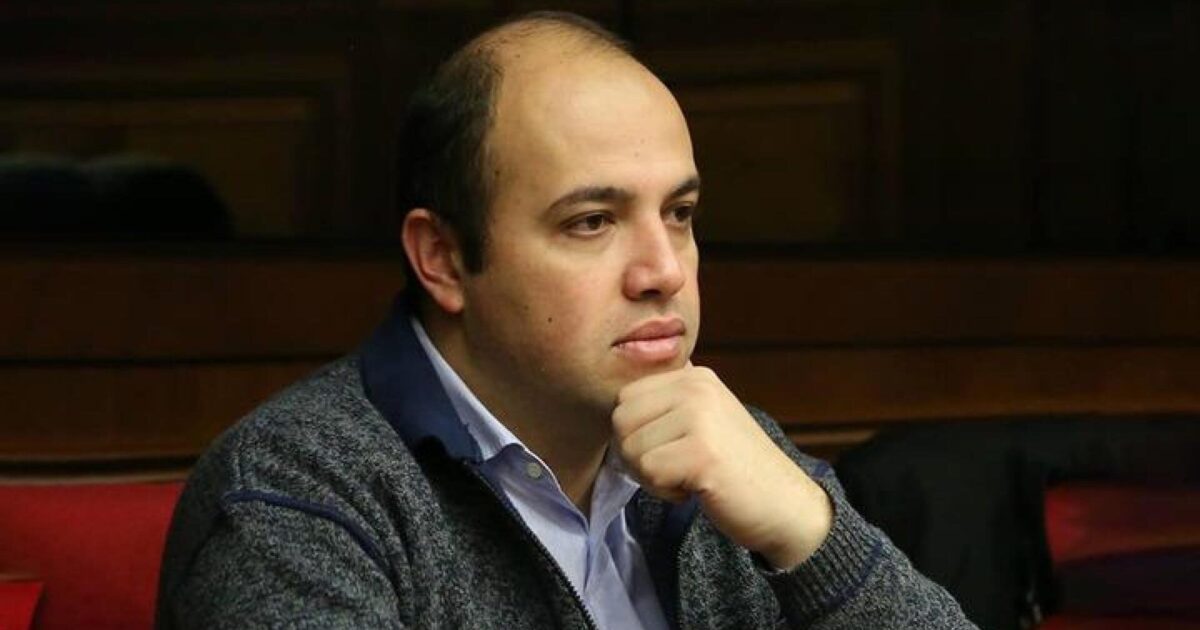 Երրորդ նախագահի դատավարության նպատակը ինչ-որ բաներ բացահայտելը չէ, այլ՝ ժողովրդի մեջքը կոտրելը.Մելիք-Շահնազարյան