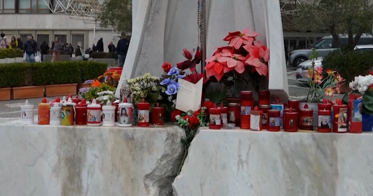 Շվեյցարական գվարդիան Հռոմի Պապի թաղման արարողության փորձեր է անում. Blick