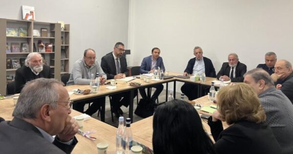 Արցախի ժողովրդի իրավունքների պաշտպանության հանձնախումբը քննարկում է անցկացրել Երևանում․ Վարդան Օսկանյան