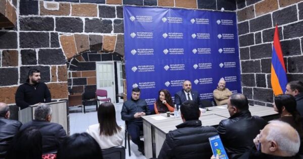 Փաշինյանը սպառնացել է, ոտով-գլխով պատասխան են տալու․ «Հրապարակ»