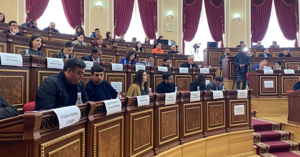 ՔՊ-ն չկարողացավ «գողանալ» Գյումրու ավագանու ընդդիմադիր մանդատը