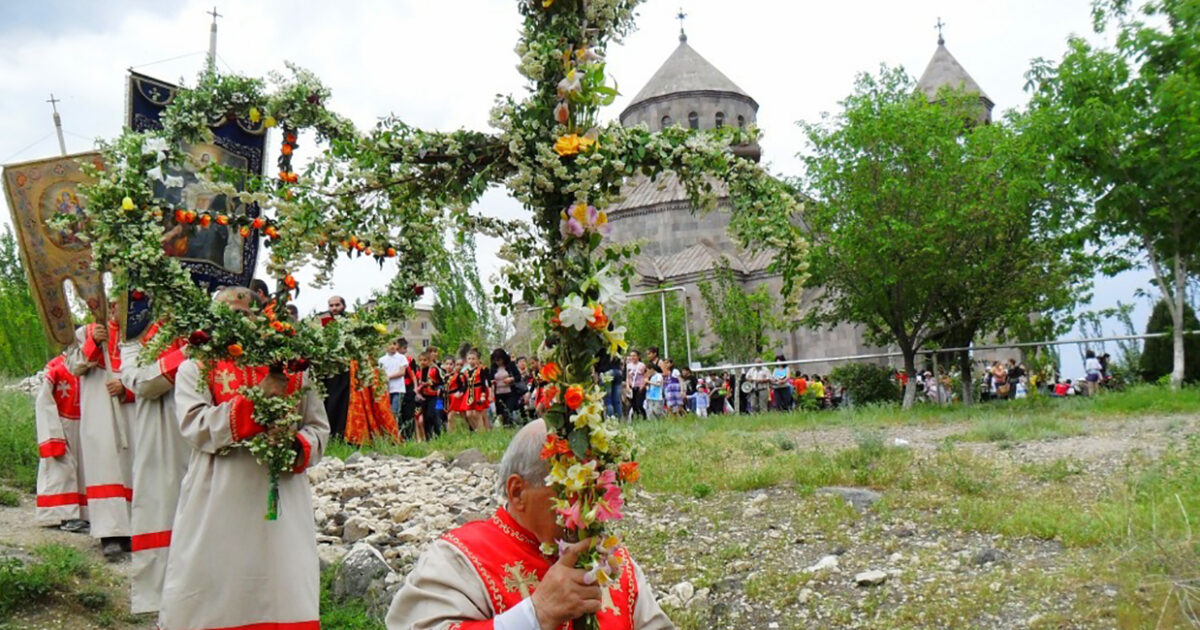 Այսօր Կանաչ կիրակին է, Քրիստոսի հարությամբ բնության և մարդկային կյանքի վերազարթոնքը