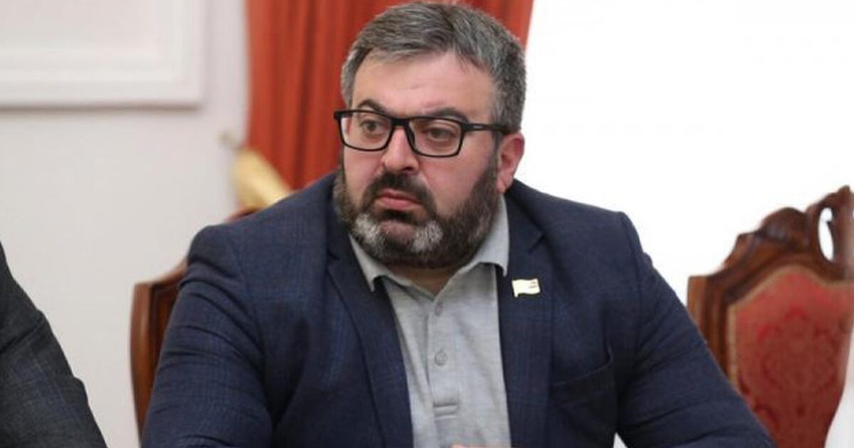 Թիրախավորել են Գառնիկ Դանիելյանի հորեղբորը․ «Հրապարակ»
