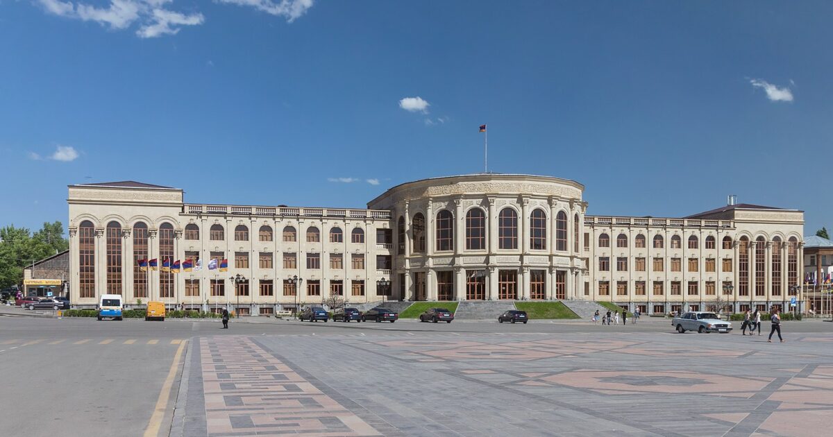 Քաղաքական հաշվեհարդարը Գյումրիում նոր թափ է ստանում. «Փաստ»