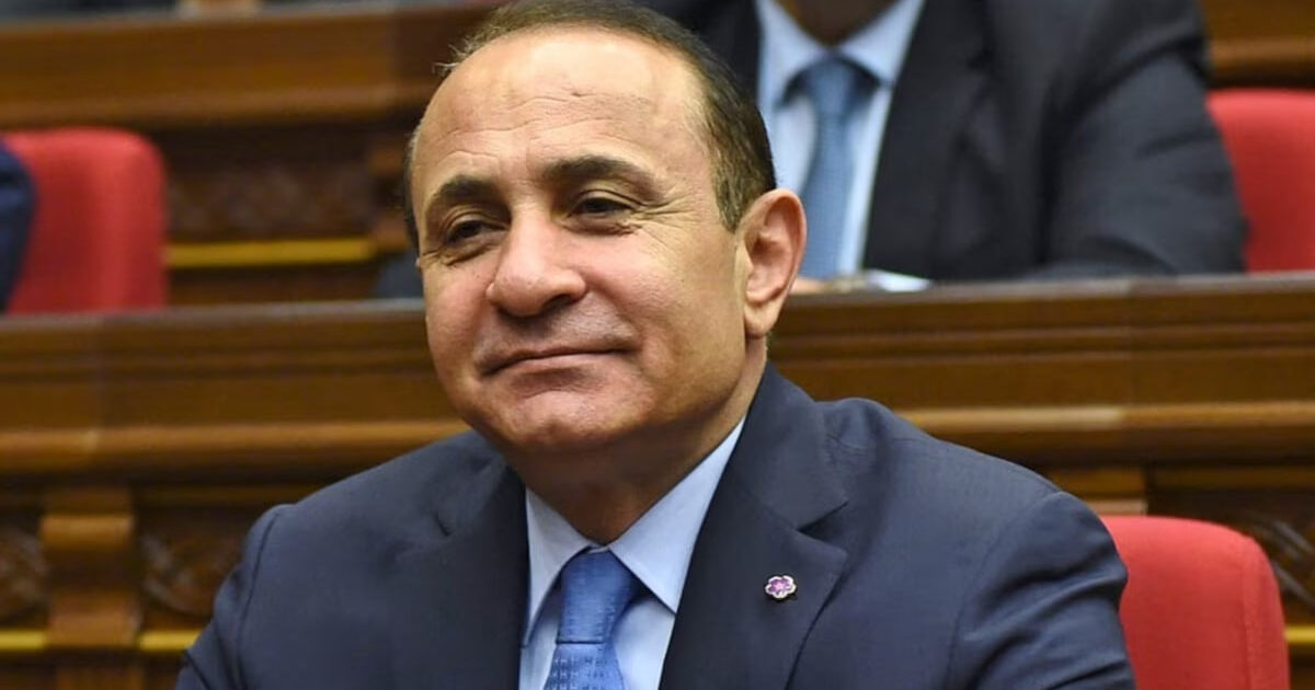 Ինչո՞ւ յոթ տարի անց «հիշեցին» Հովիկ Աբրահամյանին. «Փաստ»