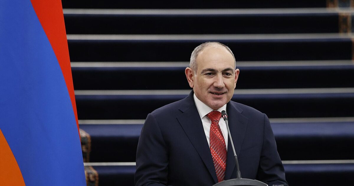 Եկեղեցին միակ ուղղությունը չէ, որի դեմ Փաշինյանը պատերազմ է հայտարարել․ «Հրապարակ»
