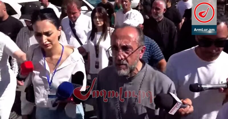Միքայել Սրբազանը մեկնեց Քննչական կոմիտե