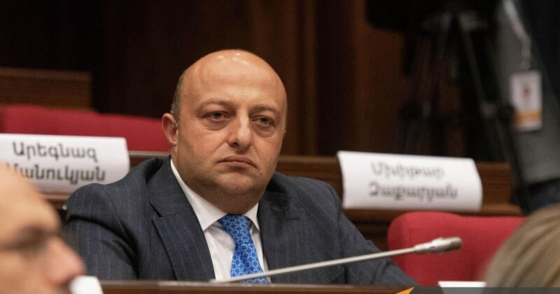 Արթուր Սարգսյանին քրեական հետապնդման ենթարկելու համար դատախազը կգնա ԱԺ