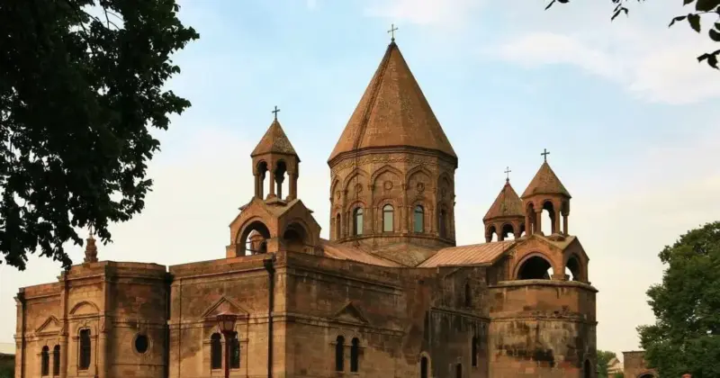 Մայր Աթոռի հայտարարությունը Միքայել Սրբազանի կալանավորման հետ կապված