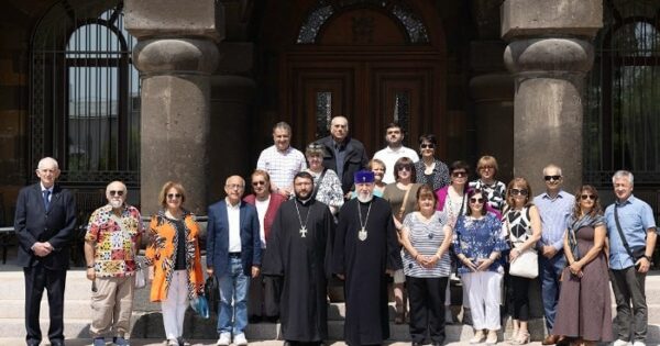 Ամենայն Հայոց Կաթողիկոսն ընդունել է ավստրիացի ուխտավորներին